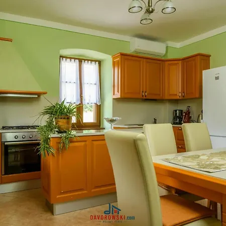 Milena Comfortable Holiday * Krsan